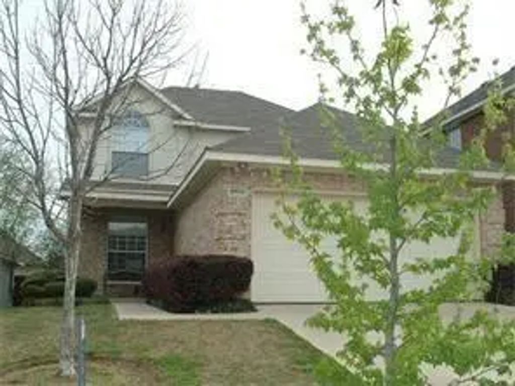 4904 Lodgepole Lane, Fort Worth