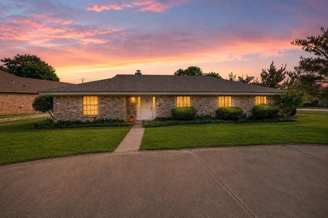 5132 Fairway Circle, De Cordova