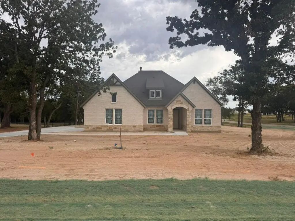 164 Oak Grove Way, Springtown