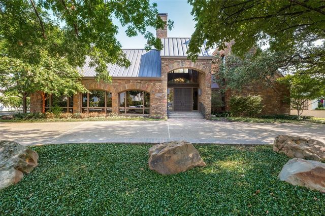 3848 Potomac Avenue, Highland Park