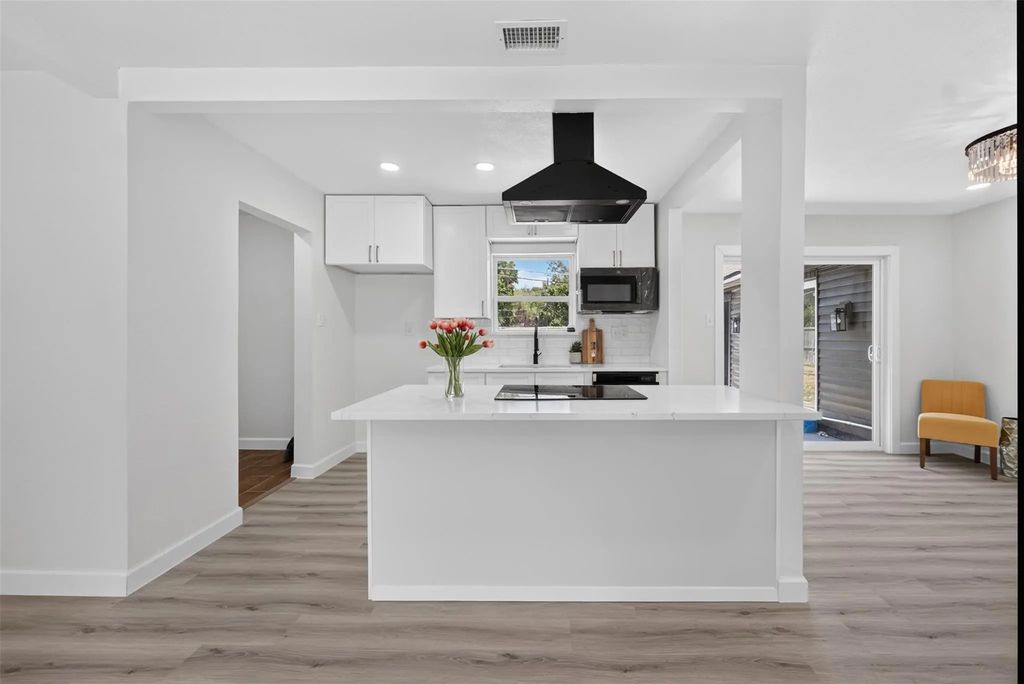 505 Pleasant Valley Road, Garland