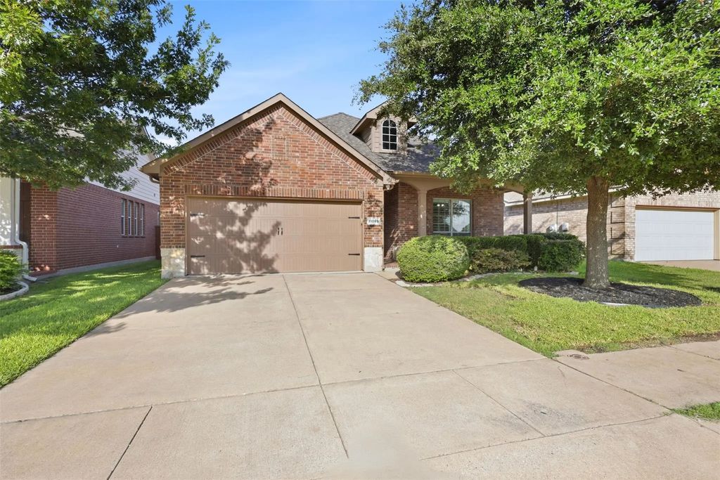 11025 Hawks Landing Road, Fort Worth