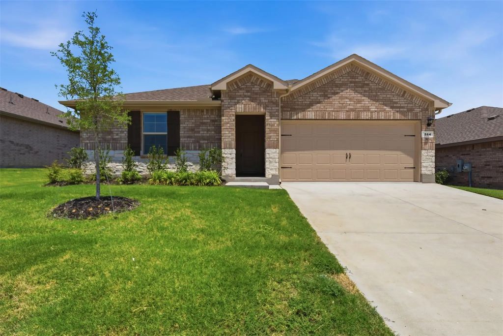 564 Marsh Street, Cleburne