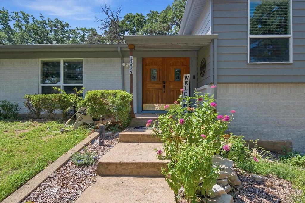 4308 Borden Drive, Arlington