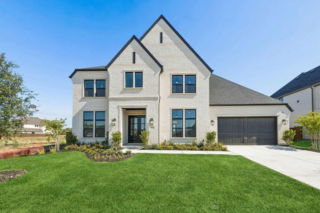 1816 Golden Gate Way, Celina