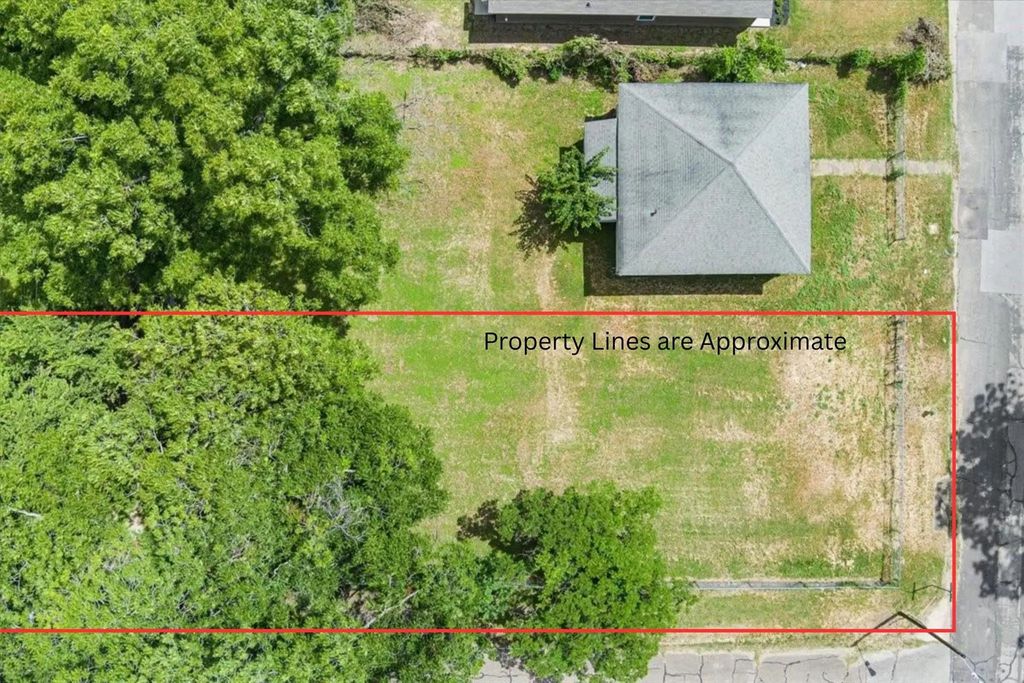 1000 E Calhoun Avenue, Waco