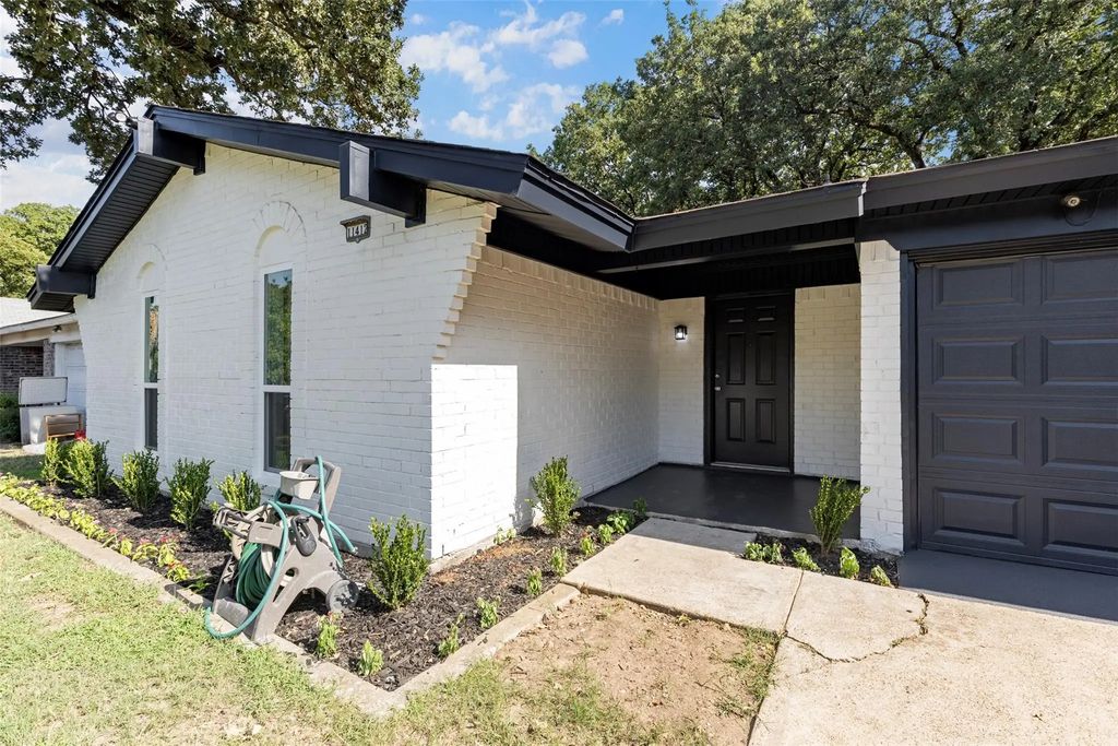 11412 Small Drive, Balch Springs