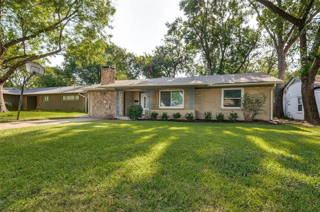 13520 Mount Castle Drive, Farmers Branch