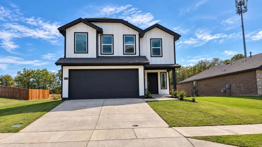 4113 Woodhill Bend Drive, Fort Worth