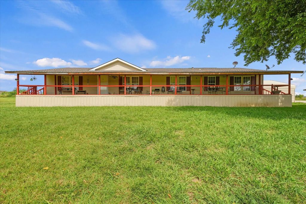1109 County Road 607, Alvarado