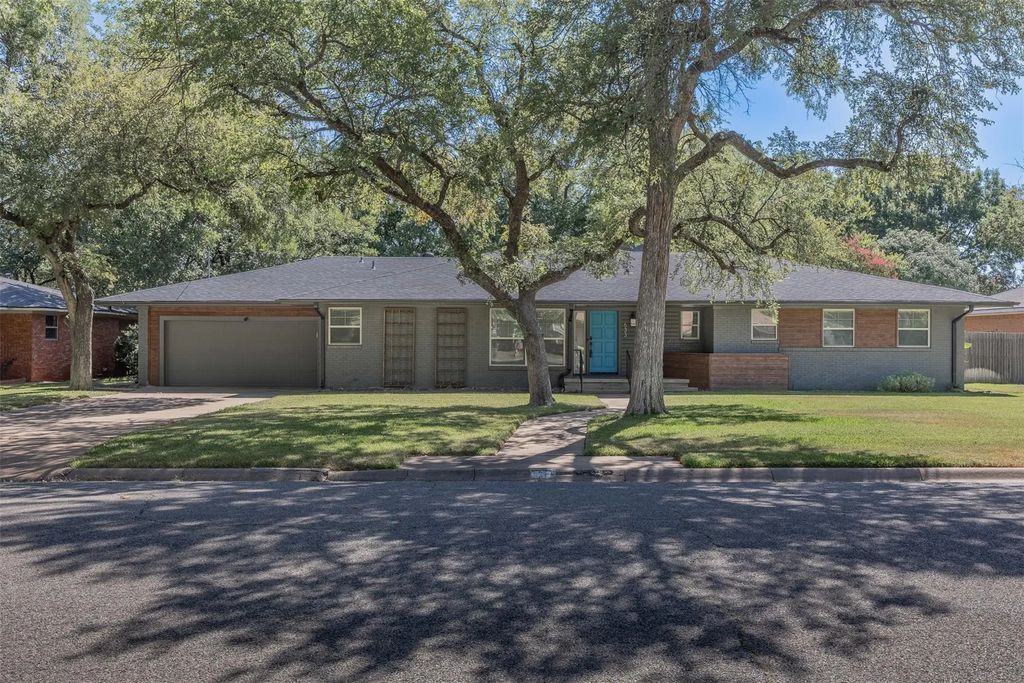 633 N Mckown Avenue, Sherman