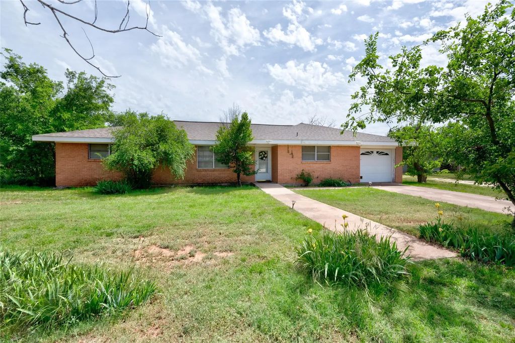 109 Clark Road, Abilene