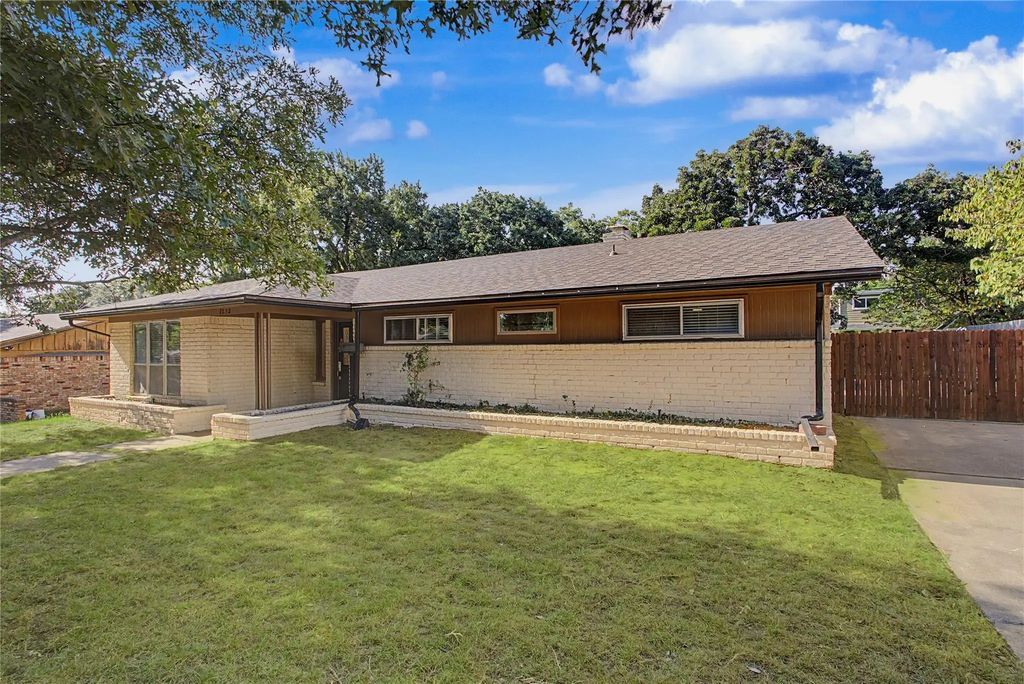 7232 Monterrey Drive, Fort Worth
