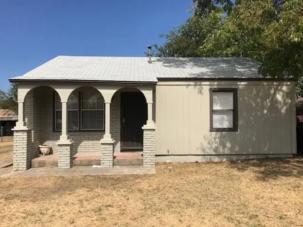 2417 Lowriemore Lane, Fort Worth