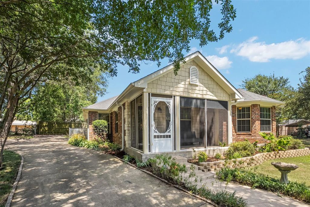 176 Seaside Drive, Gun Barrel City