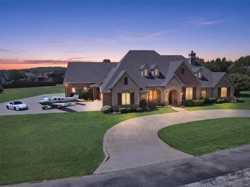 108 Concorde Circle, Cresson