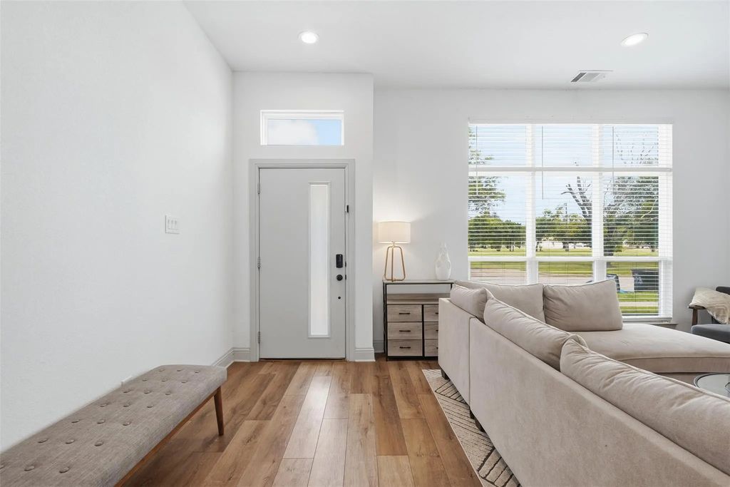3128 Wayside Avenue, Fort Worth
