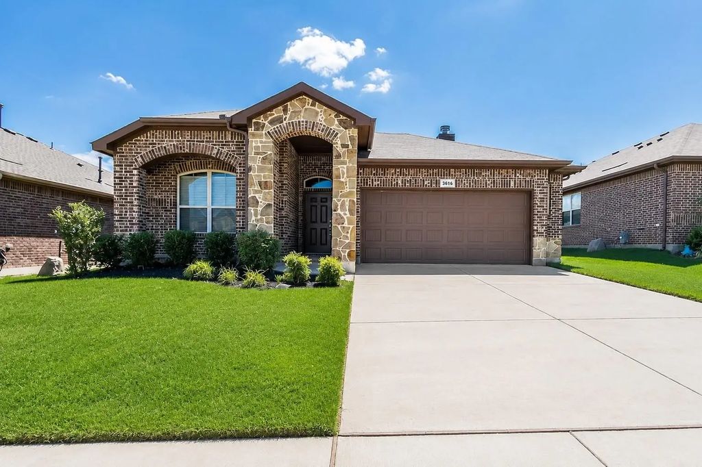 5816 Marsh Rail Drive, Denton