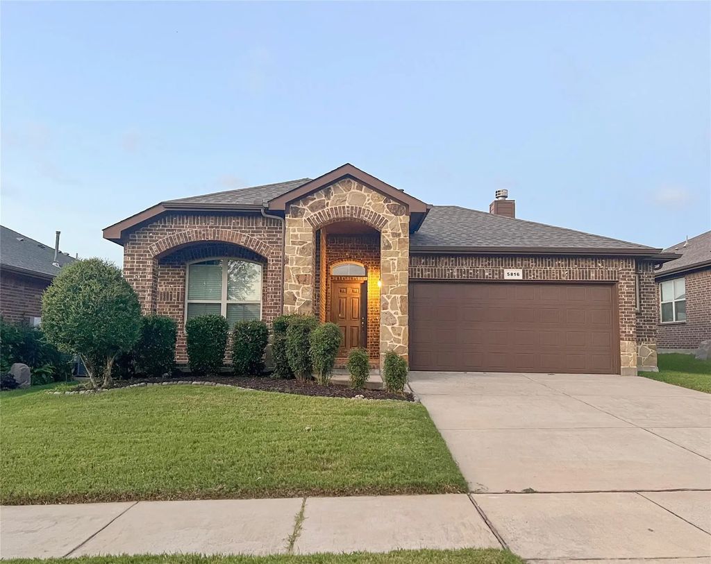 5816 Marsh Rail Drive, Denton