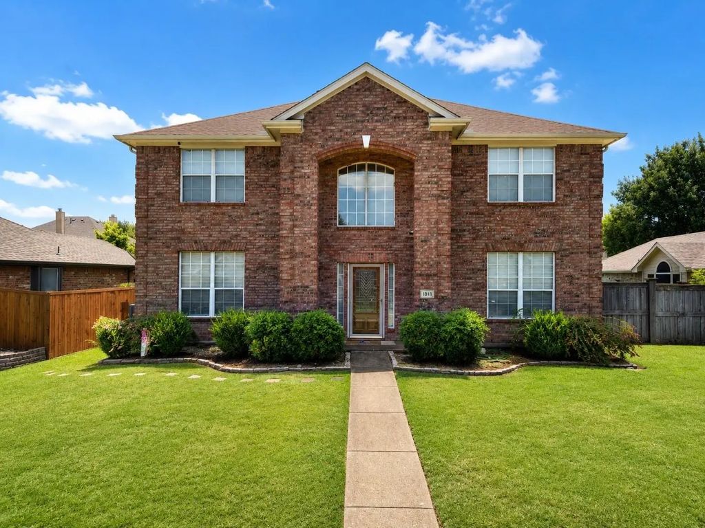1818 Lake Texoma Circle, Allen