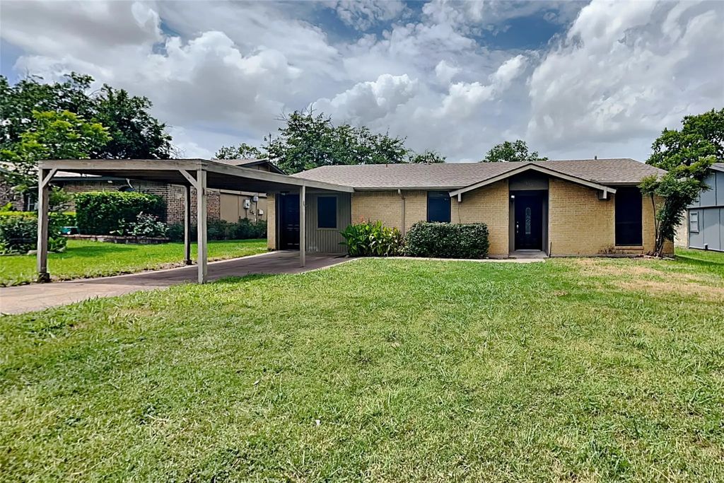 1913 Briarwood Drive, Plano