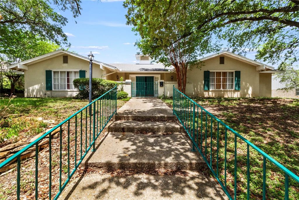 2641 Woodmont Circle, Waco