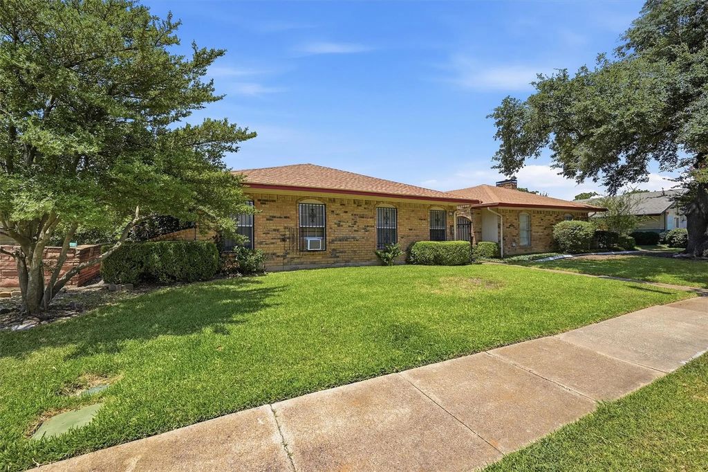 4115 Greenway Drive, Garland