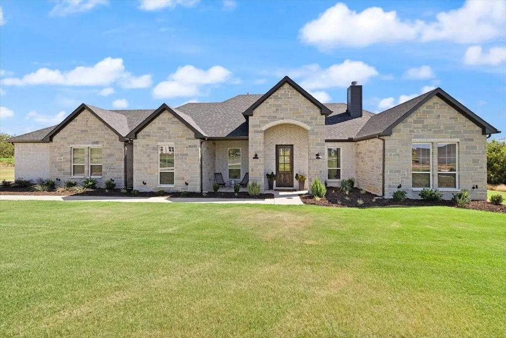 1028 Gatlin Circle, Springtown