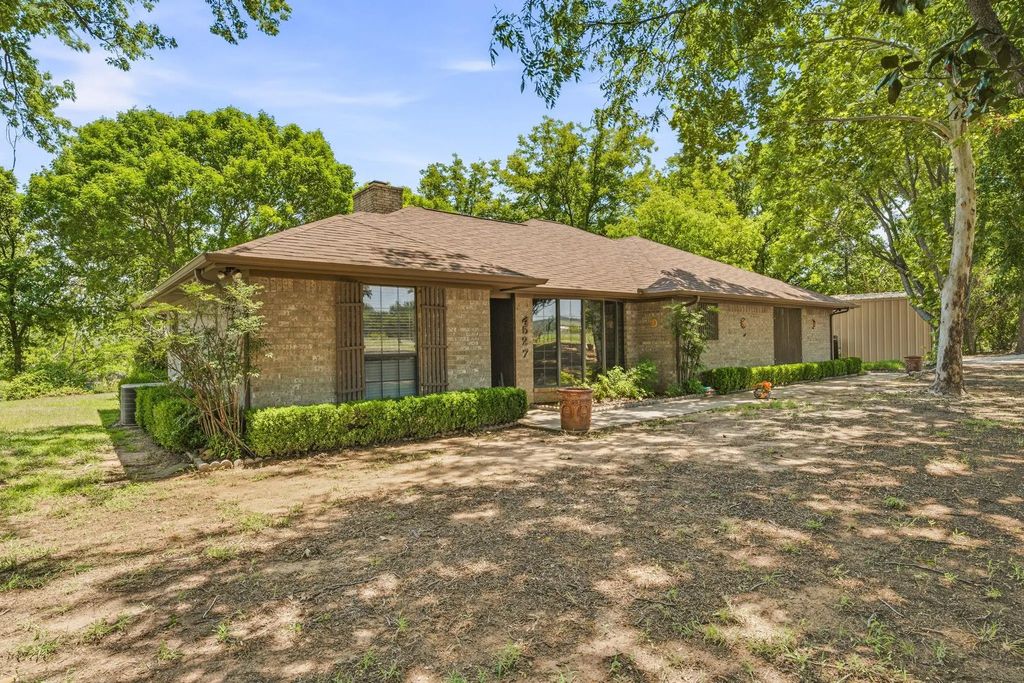 4527 S Keller Road, Mineral Wells