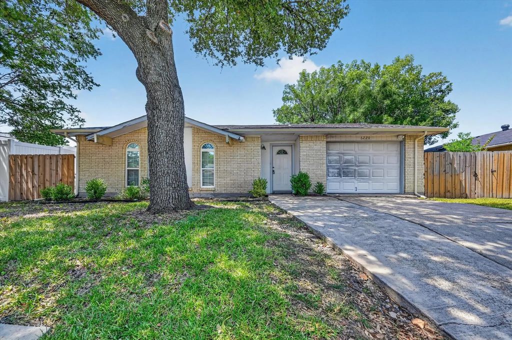 6220 Magnolia Lane, Rowlett
