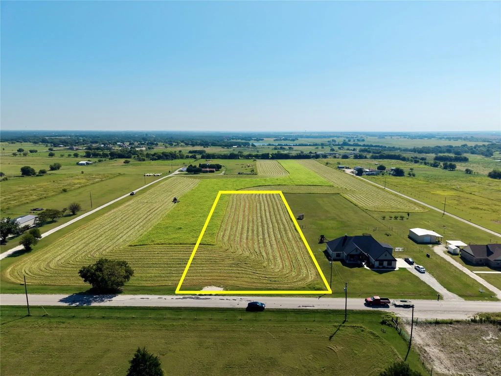 10319 County Road 418, Grandview
