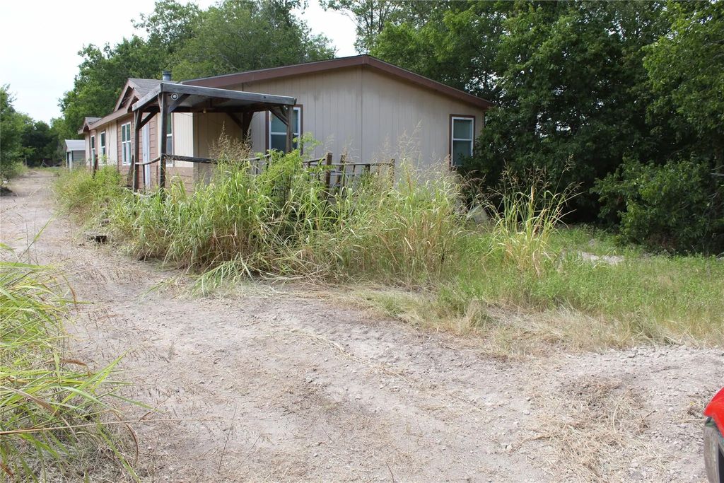 13762 County Road 4124, Crandall