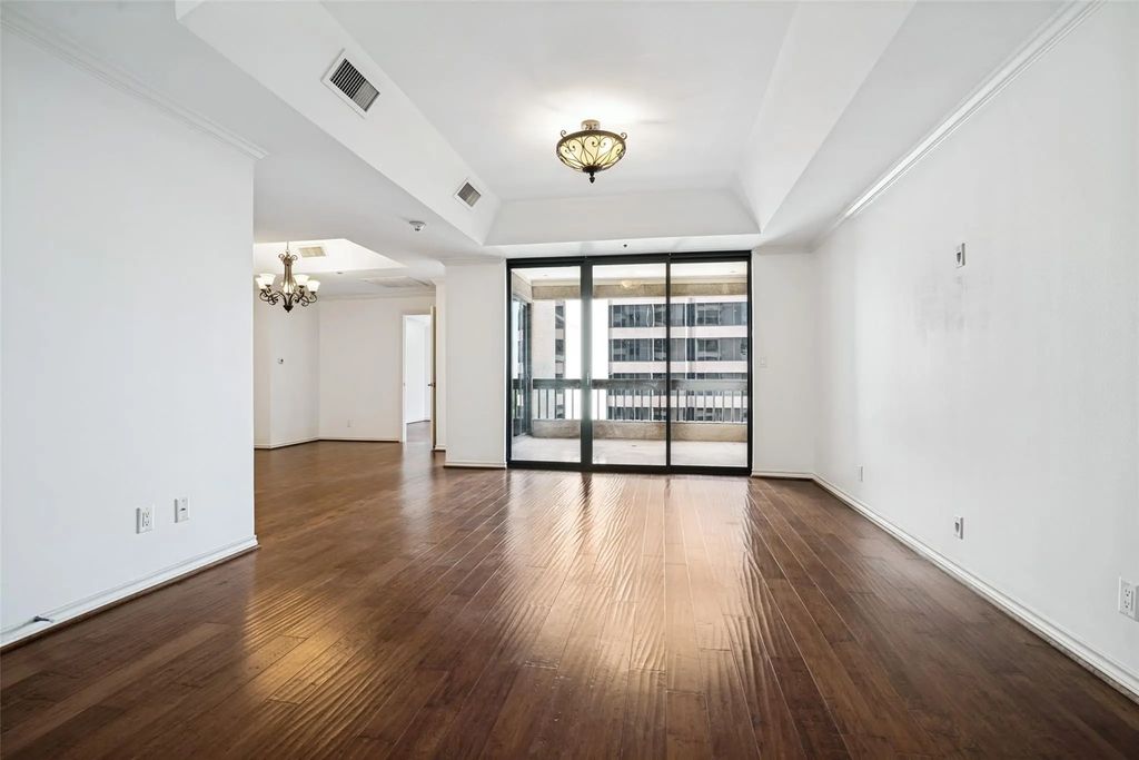 5909 Luther Lane 1202, Dallas
