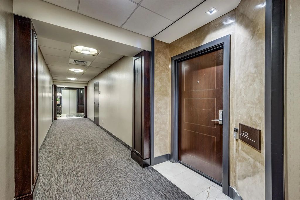 5909 Luther Lane 1202, Dallas