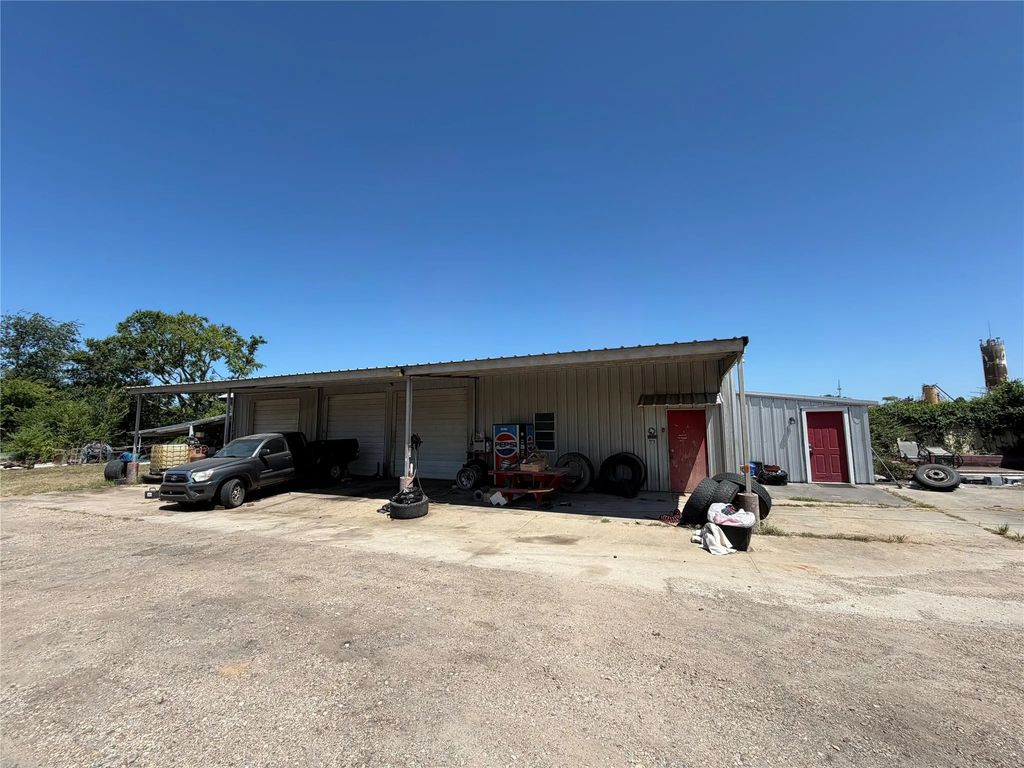 617 N 7th Street, Sulphur Springs