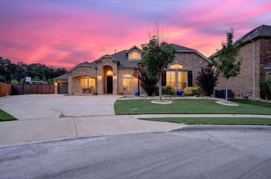 4225 Rustic Timbers Drive, Fort Worth