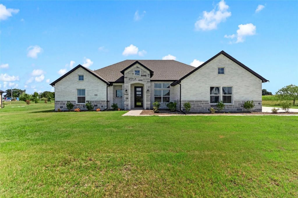 1209 Deerfield Drive, Wills Point