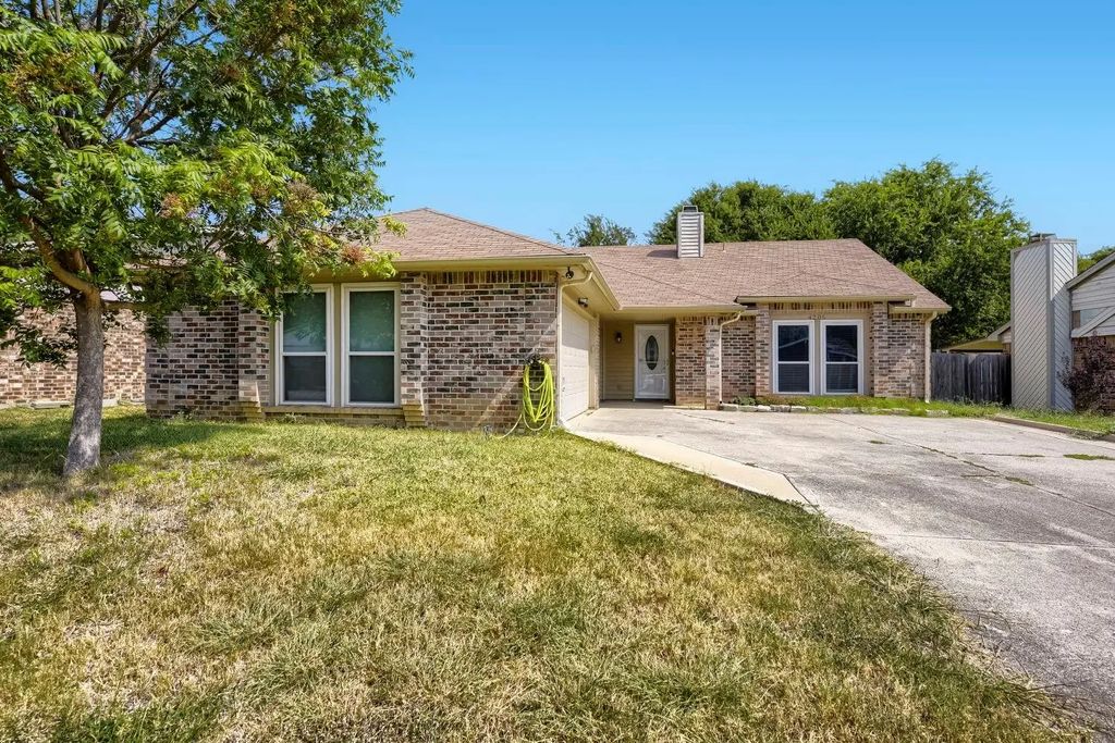4205 Staghorn Circle S, Fort Worth