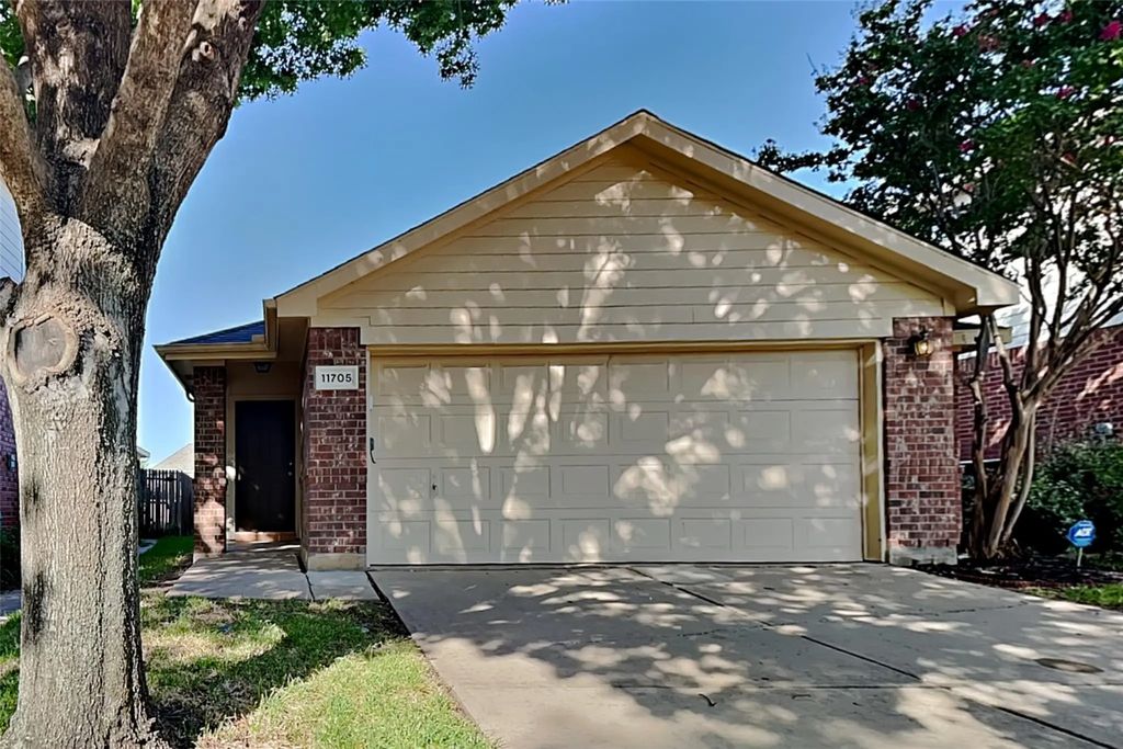 11705 Cottontail Drive, Fort Worth