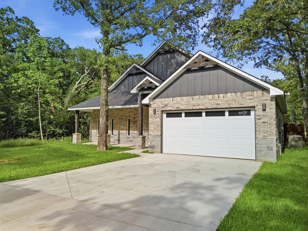 108 Parkside Drive, Trinidad