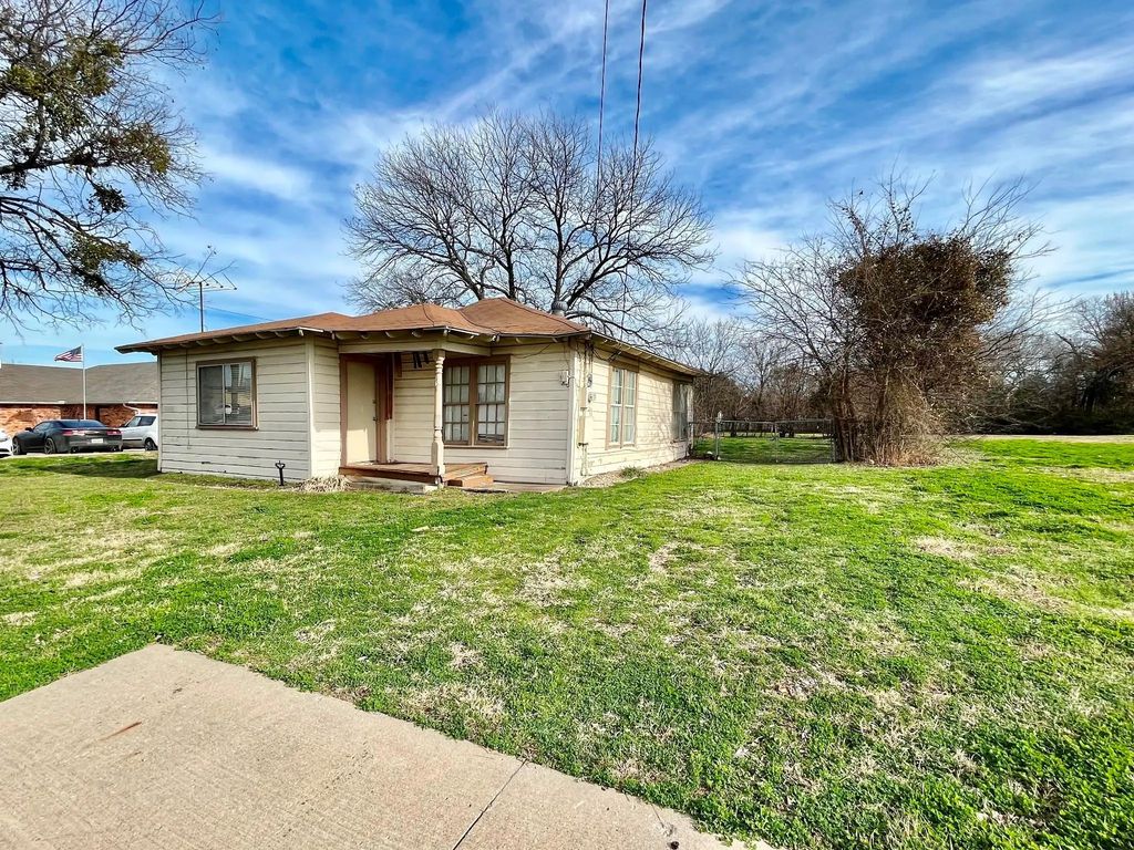 516 Pinson Road, Forney