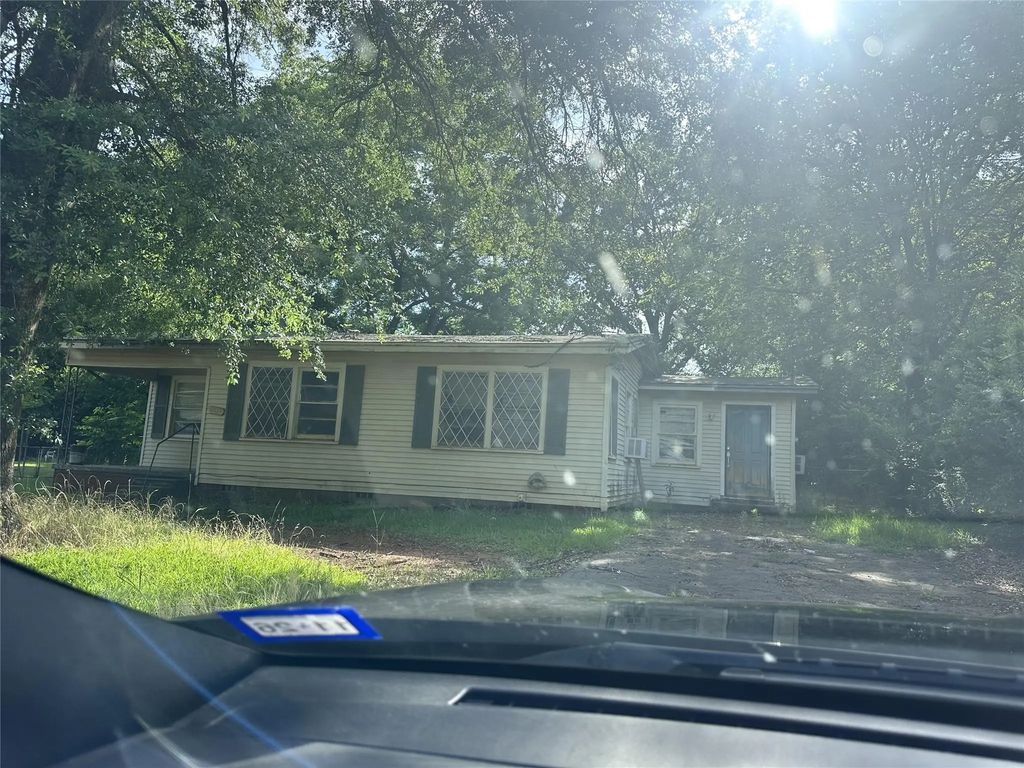 107 Mountain View Drive, Daingerfield