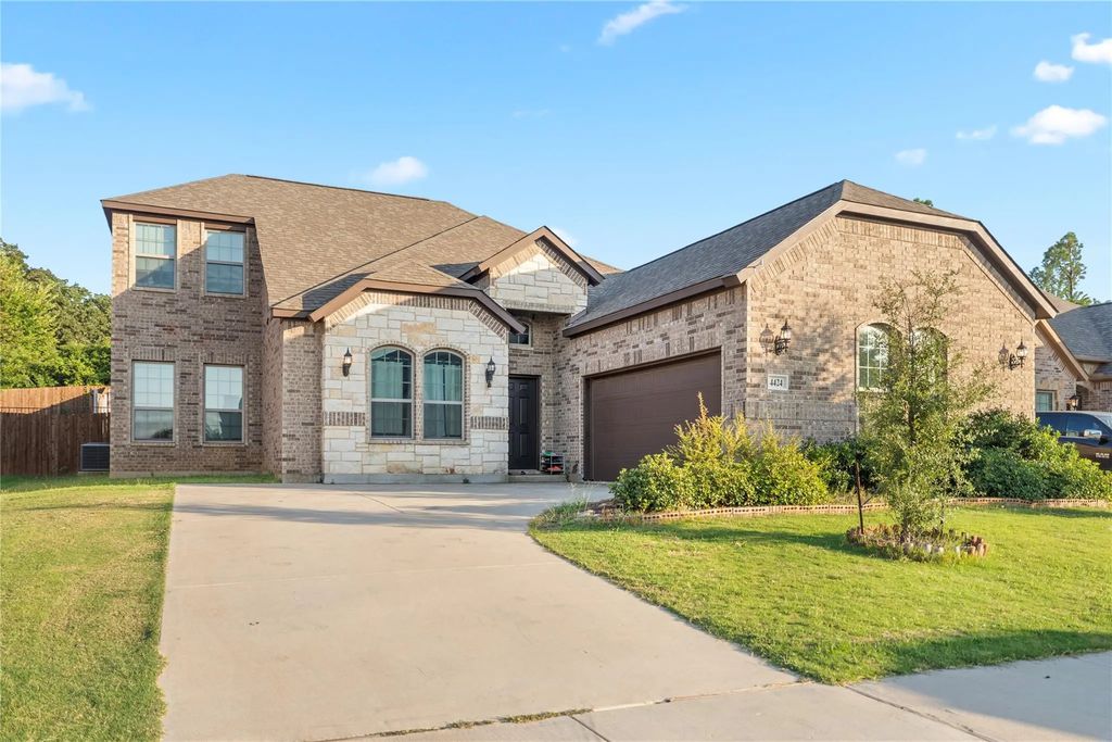4424 Terraview Drive, Arlington