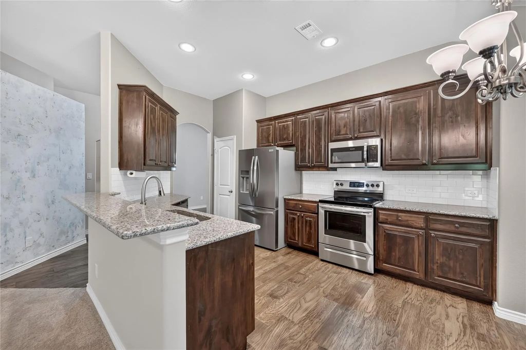 116 Wilson Cliff Drive, White Settlement
