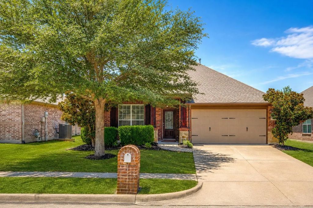 1912 Grand Fairway Drive, Wylie