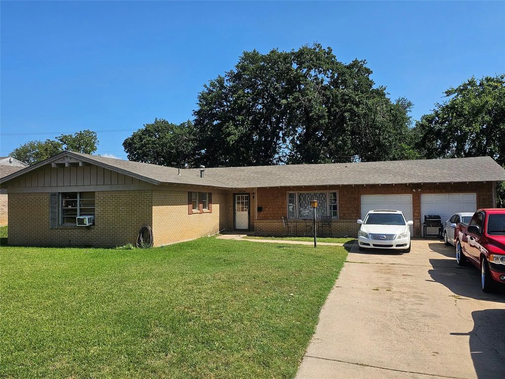 6454 Franwood Terrace, Fort Worth