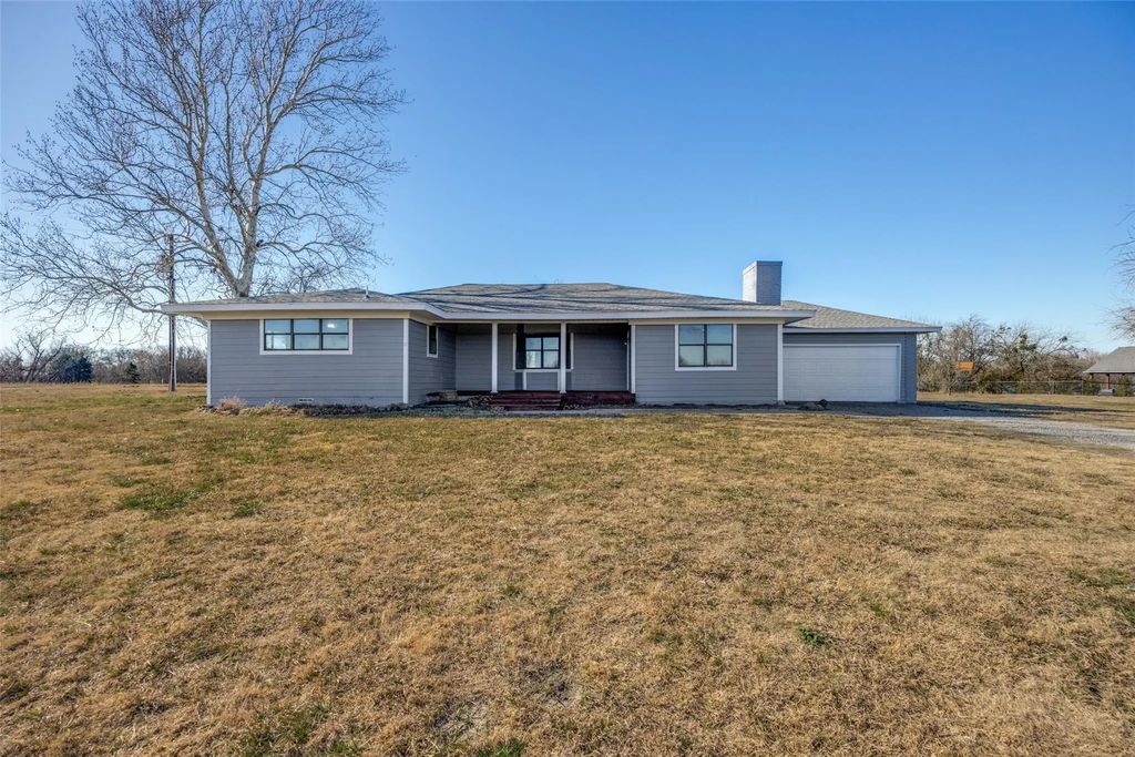 226 Glen Meadows Drive, Bonham