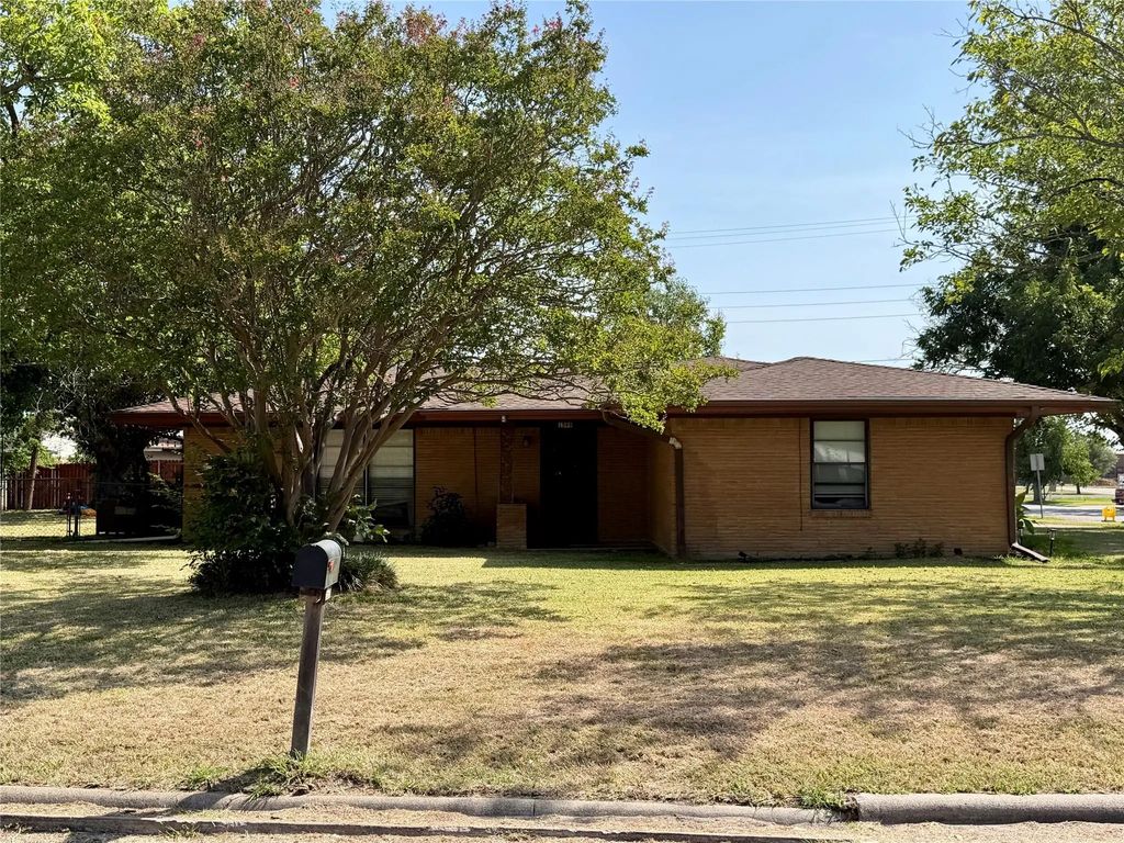 1599 Anthony Street, Kaufman