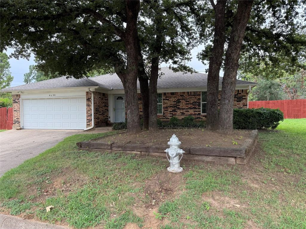 4608 Elm Tree Court, Arlington
