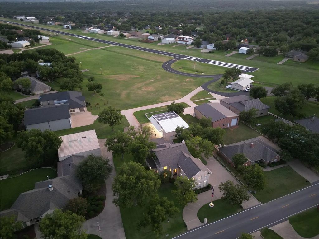 5408 Wedgefield Road, Granbury